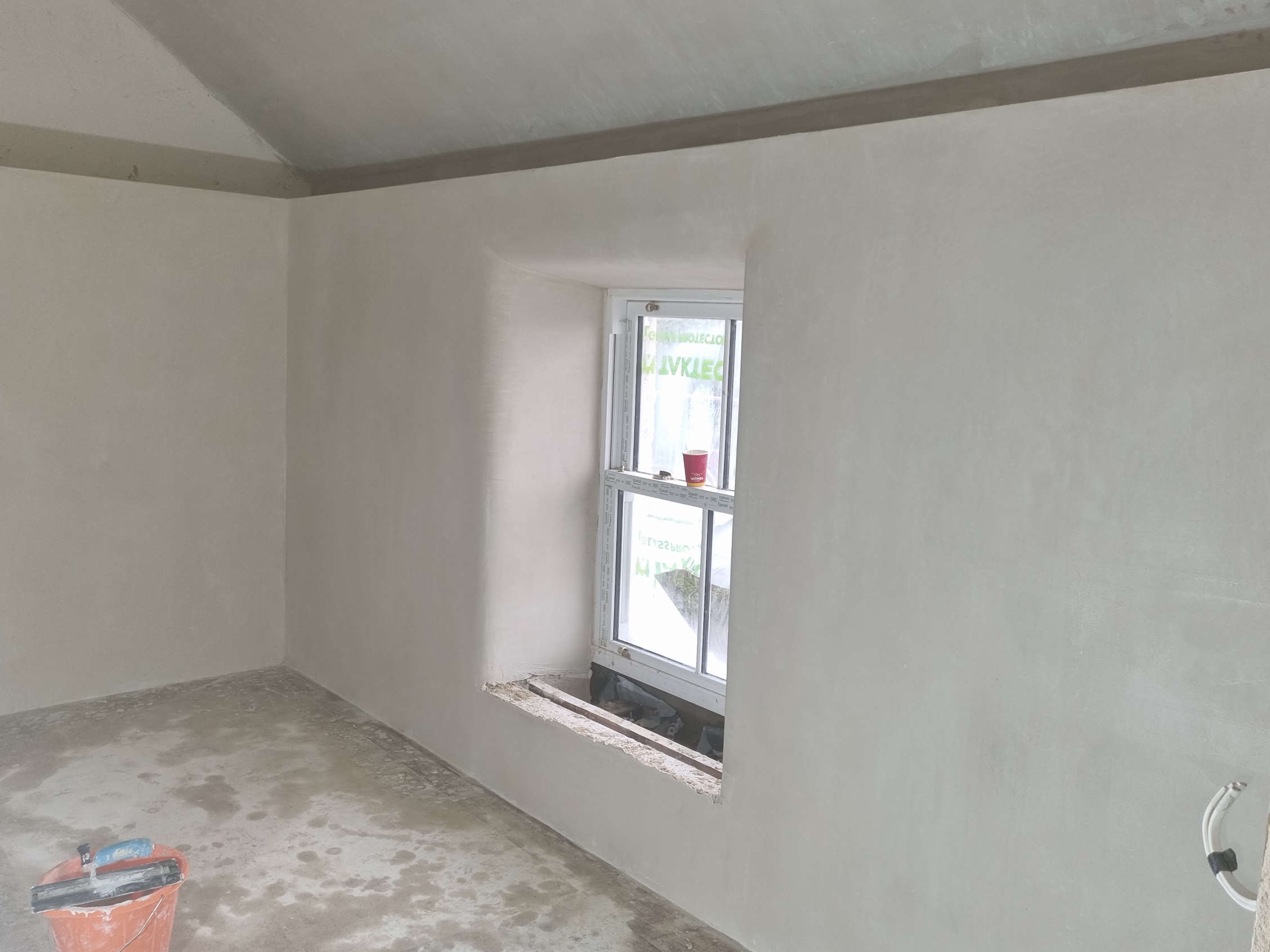 You are currently viewing Insulated Lime Plaster in Summerhill Co Meath: A Sustainable Solution for Restoring Plastering in Old Houses
